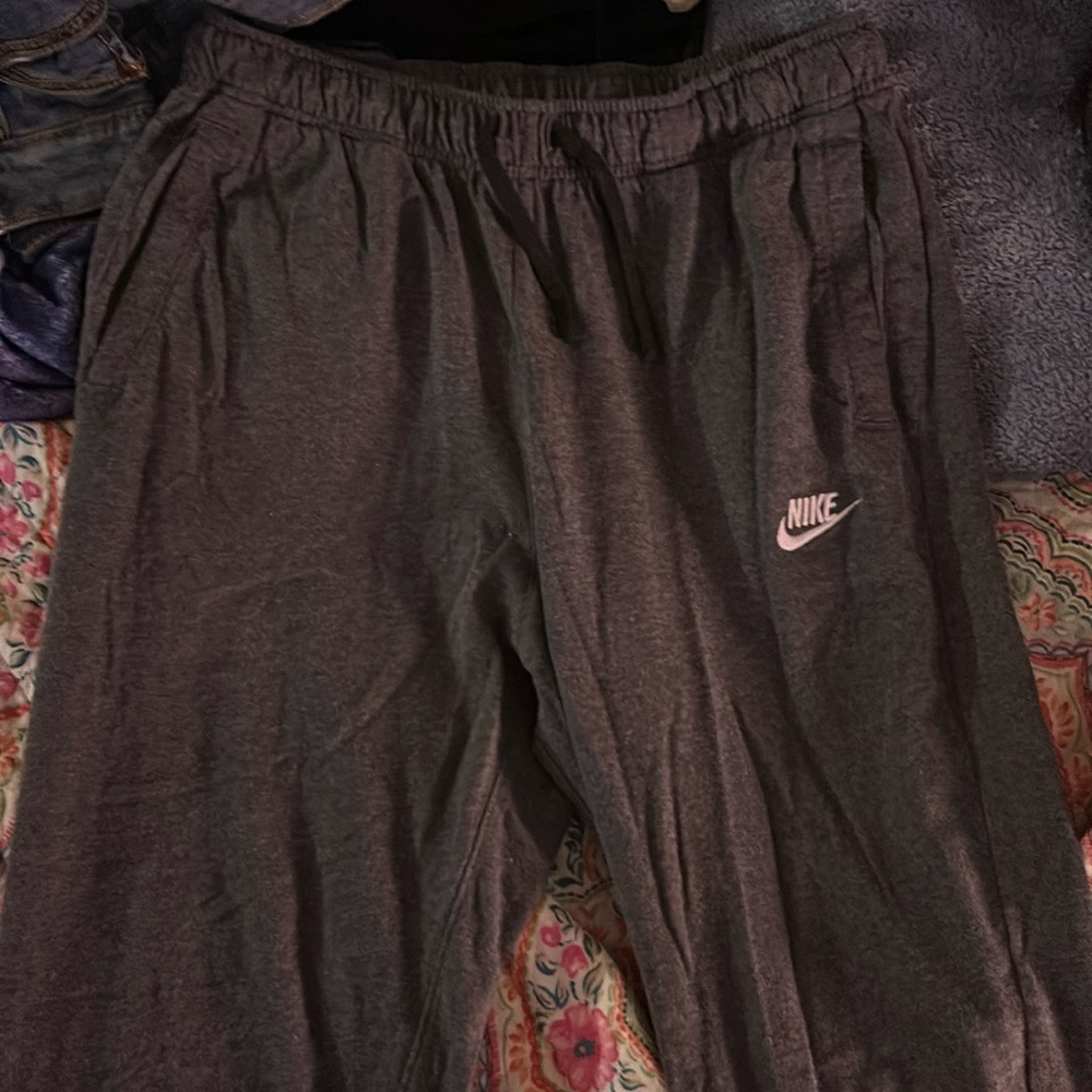 Nike Men’s Dark Grey Lightweight Joggers Size Large